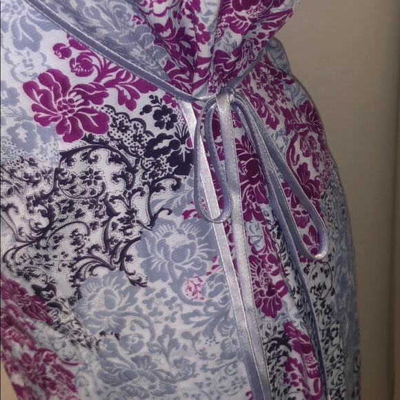NWT Jones New York light blue and dark pink robe. - Picture 8 of 9